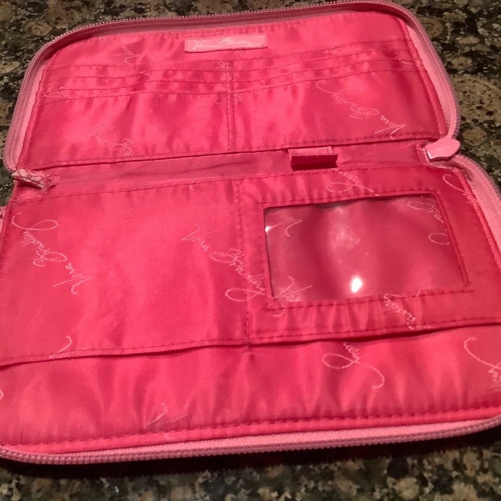 VERA BRADLEY WRISTLET WALLET PINK - Picture 4 of 8